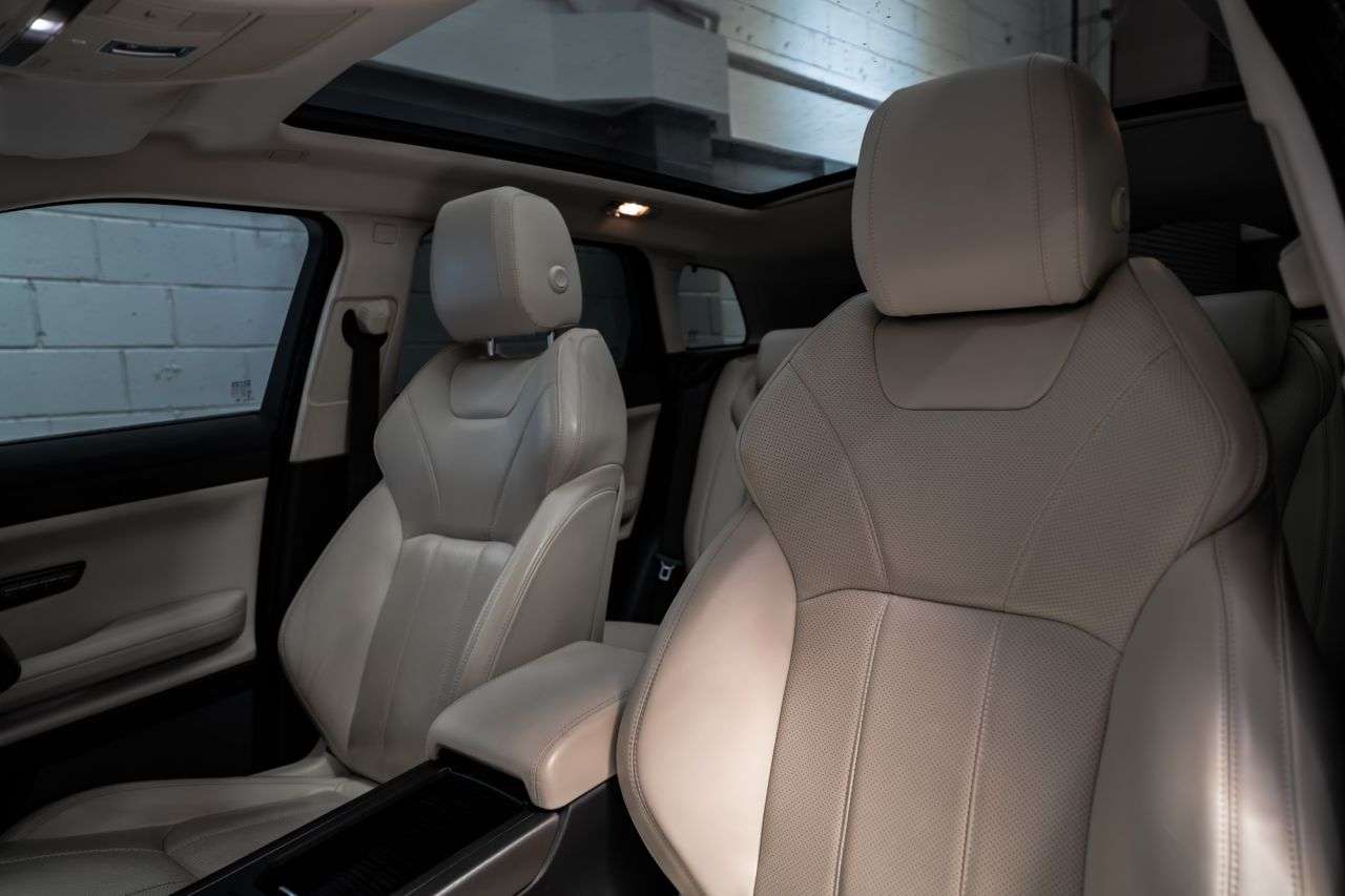 2017 LAND ROVER RANGE ROVER EVOQUE 2017 LAND ROVER RANGE ROVER EVOQUE