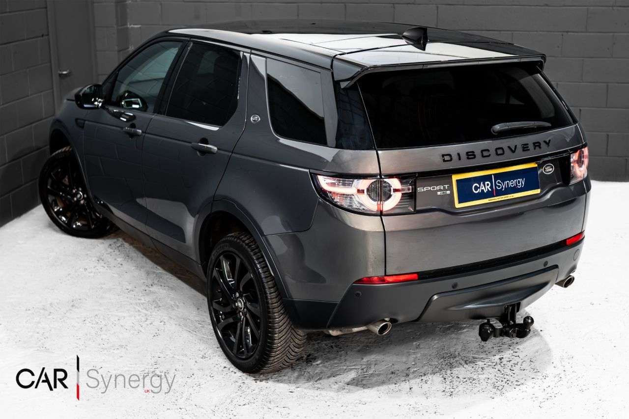 A 2016 LAND ROVER DISCOVERY SPORT 2.0 TD4 HSE Black SUV 5dr Diesel Auto 4WD Euro 6 (s/s) (180 ps) / STUNNING A 2016 LAND ROVER DISCOVERY SPORT 2.0 TD4 HSE Black SUV 5dr Diesel Auto 4WD Euro 6 (s/s) (180 ps) / STUNNING