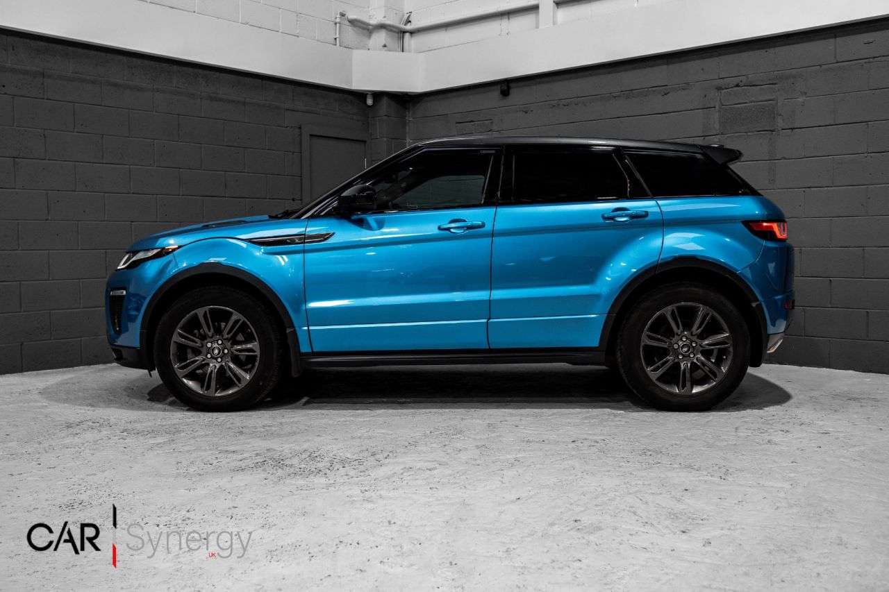 A 2018 LAND ROVER RANGE ROVER EVOQUE 2.0 TD4 Landmark SUV 5dr Diesel Auto 4WD Euro 6 (s/s) (180 ps) / STUNNING C A 2018 LAND ROVER RANGE ROVER EVOQUE 2.0 TD4 Landmark SUV 5dr Diesel Auto 4WD Euro 6 (s/s) (180 ps) / STUNNING C