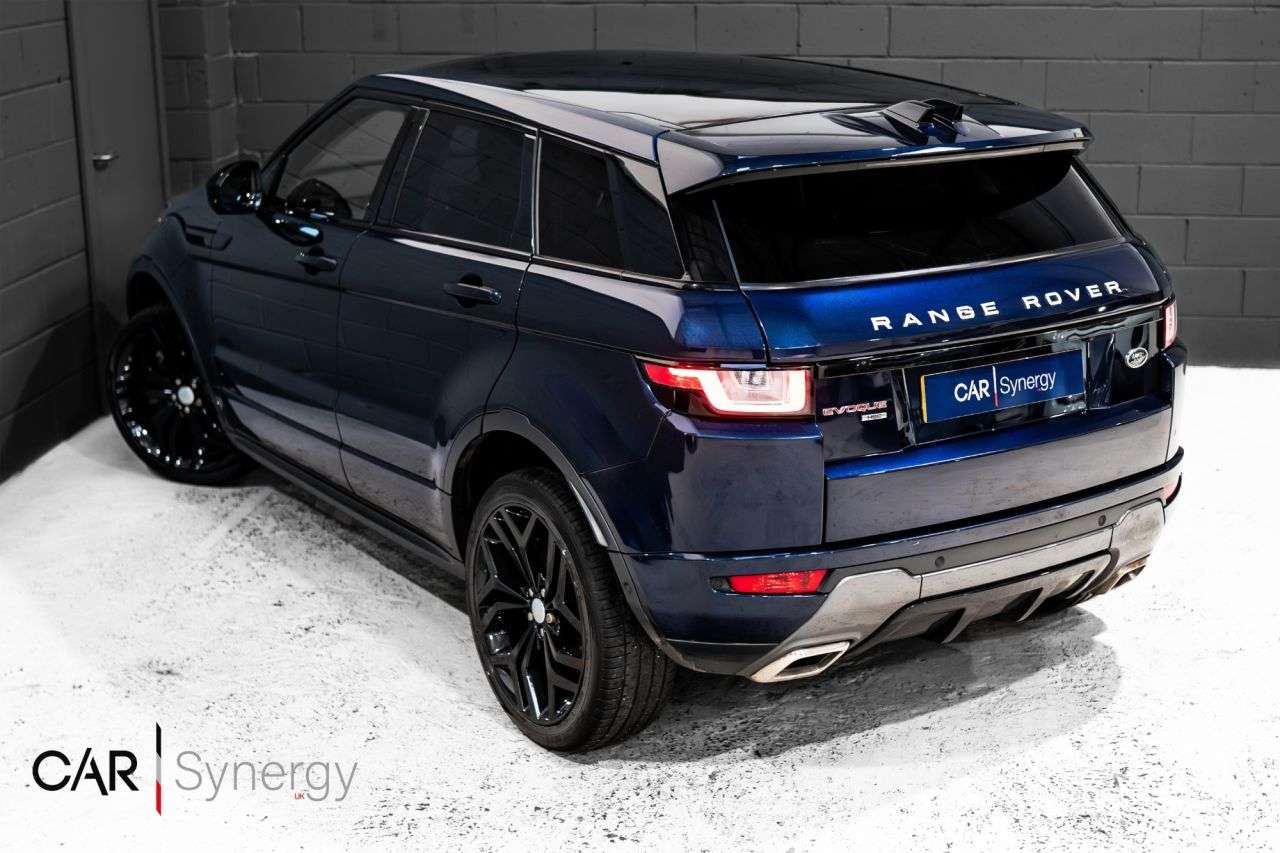 A 2019 LAND ROVER RANGE ROVER EVOQUE 2.0 SD4 HSE Dynamic SUV 5dr Diesel Auto 4WD Euro 6 (s/s) (240 ps) / LOW MIL A 2019 LAND ROVER RANGE ROVER EVOQUE 2.0 SD4 HSE Dynamic SUV 5dr Diesel Auto 4WD Euro 6 (s/s) (240 ps) / LOW MIL