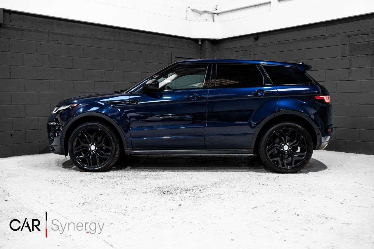 A 2019 LAND ROVER RANGE ROVER EVOQUE 2.0 SD4 HSE Dynamic SUV 5dr Diesel Auto 4WD Euro 6 (s/s) (240 ps) / LOW MIL A 2019 LAND ROVER RANGE ROVER EVOQUE 2.0 SD4 HSE Dynamic SUV 5dr Diesel Auto 4WD Euro 6 (s/s) (240 ps) / LOW MIL