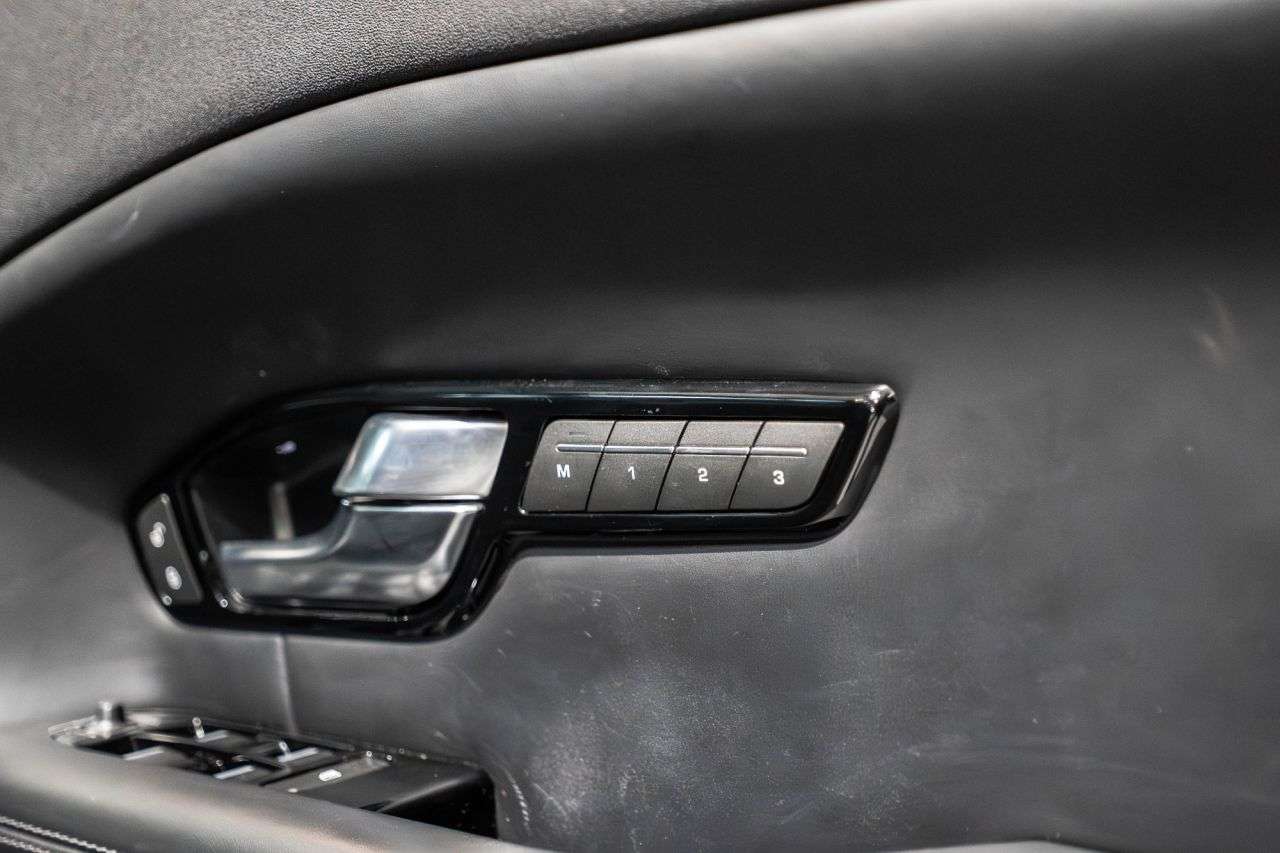 2019 LAND ROVER RANGE ROVER EVOQUE 2019 LAND ROVER RANGE ROVER EVOQUE