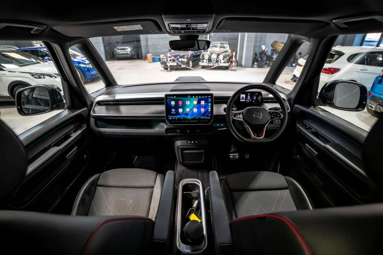 A 2025 VOLKSWAGEN ID. BUZZ Pro 86kWh GTX MPV 5dr Electric Auto 4Motion (LWB, 7Seat) (340 ps) / STUNNIN A 2025 VOLKSWAGEN ID. BUZZ Pro 86kWh GTX MPV 5dr Electric Auto 4Motion (LWB, 7Seat) (340 ps) / STUNNIN