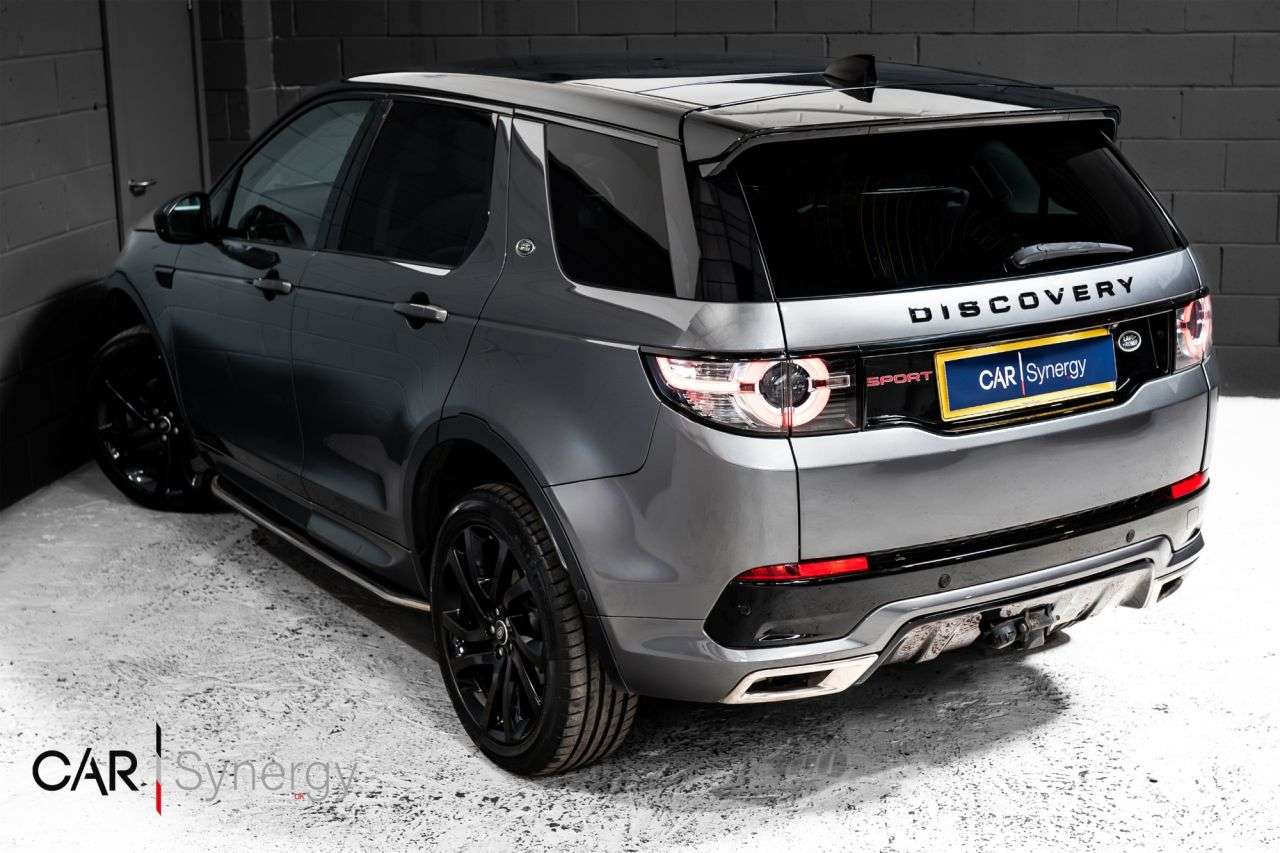 A 2018 LAND ROVER DISCOVERY SPORT 2.0 SD4 HSE Dynamic Lux SUV 5dr Diesel Auto 4WD Euro 6 (s/s) (240 ps) / STU A 2018 LAND ROVER DISCOVERY SPORT 2.0 SD4 HSE Dynamic Lux SUV 5dr Diesel Auto 4WD Euro 6 (s/s) (240 ps) / STU