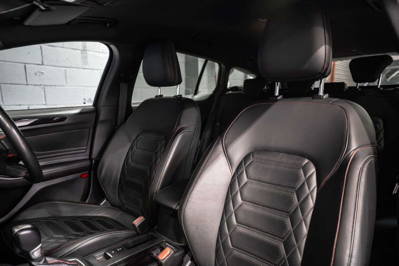 2022 FORD FOCUS 2022 FORD FOCUS
