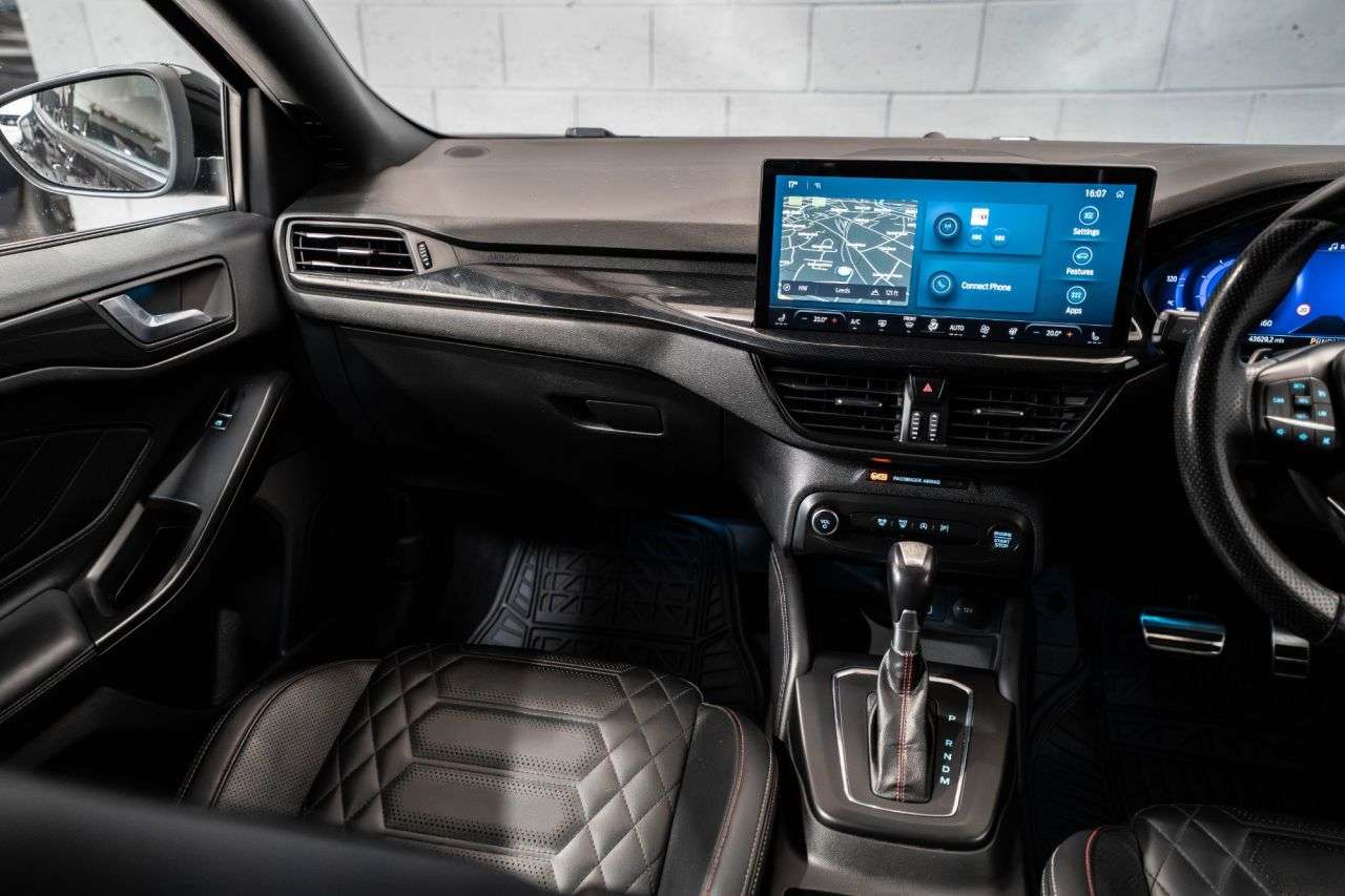 2022 FORD FOCUS 2022 FORD FOCUS