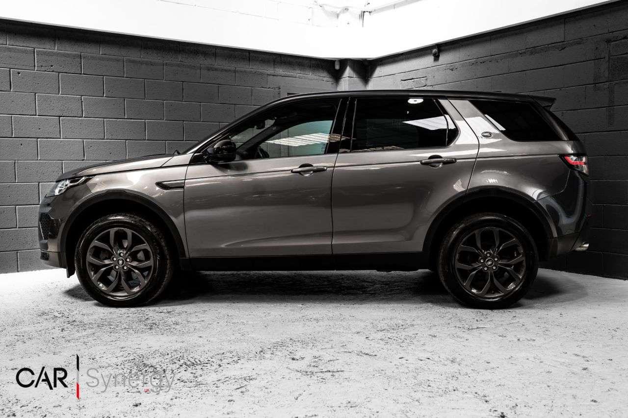 A 2019 LAND ROVER DISCOVERY SPORT 2.0 TD4 Landmark SUV 5dr Diesel Auto 4WD Euro 6 (s/s) (180 ps) / STUNNING C A 2019 LAND ROVER DISCOVERY SPORT 2.0 TD4 Landmark SUV 5dr Diesel Auto 4WD Euro 6 (s/s) (180 ps) / STUNNING C
