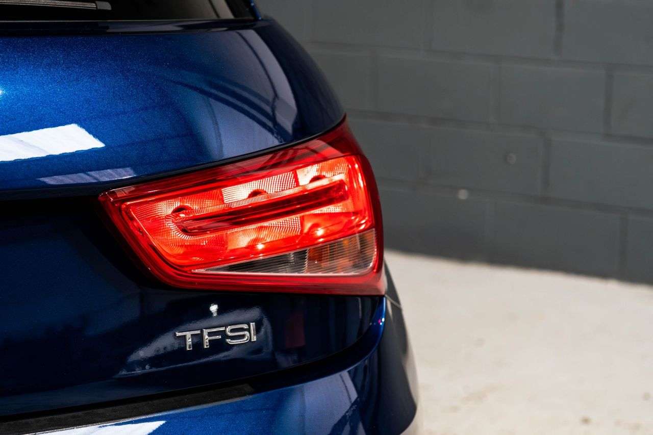 2016 AUDI A1 2016 AUDI A1