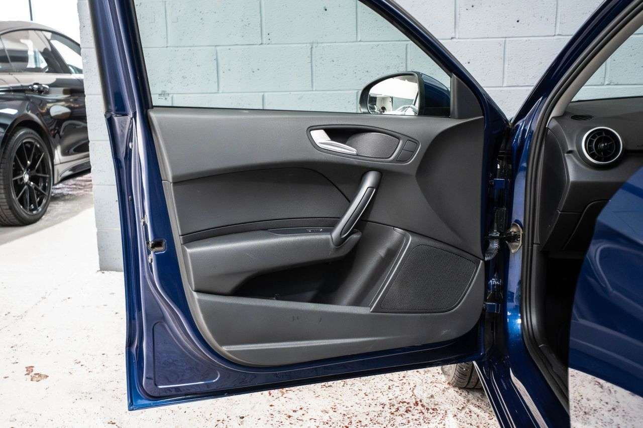 2016 AUDI A1 2016 AUDI A1