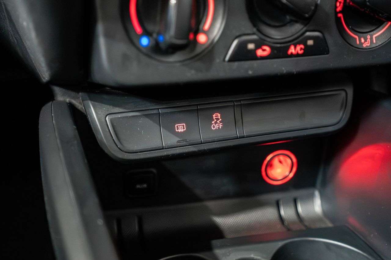 2016 AUDI A1 2016 AUDI A1