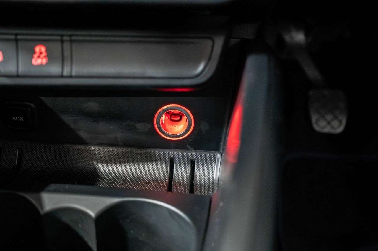 2016 AUDI A1 2016 AUDI A1