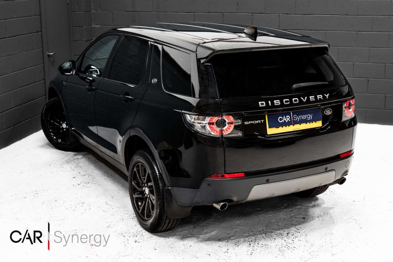 A 2017 LAND ROVER DISCOVERY SPORT 2.0 TD4 SE Tech SUV 5dr Diesel Auto 4WD Euro 6 (s/s) (180 ps) / STUNNING CA A 2017 LAND ROVER DISCOVERY SPORT 2.0 TD4 SE Tech SUV 5dr Diesel Auto 4WD Euro 6 (s/s) (180 ps) / STUNNING CA