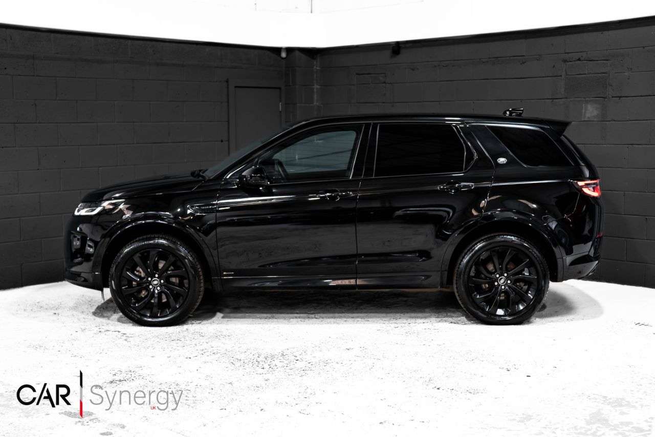 A 2020 LAND ROVER DISCOVERY SPORT 2.0 D180 MHEV R-Dynamic HSE SUV 5dr Diesel Auto 4WD Euro 6 (s/s) (180 ps) / A 2020 LAND ROVER DISCOVERY SPORT 2.0 D180 MHEV R-Dynamic HSE SUV 5dr Diesel Auto 4WD Euro 6 (s/s) (180 ps) /