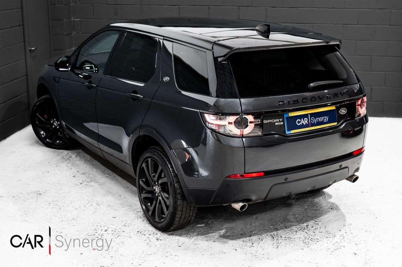 A 2018 LAND ROVER DISCOVERY SPORT 2.0 TD4 HSE Black SUV 5dr Diesel Auto 4WD Euro 6 (s/s) (180 ps) / STUNNING A 2018 LAND ROVER DISCOVERY SPORT 2.0 TD4 HSE Black SUV 5dr Diesel Auto 4WD Euro 6 (s/s) (180 ps) / STUNNING