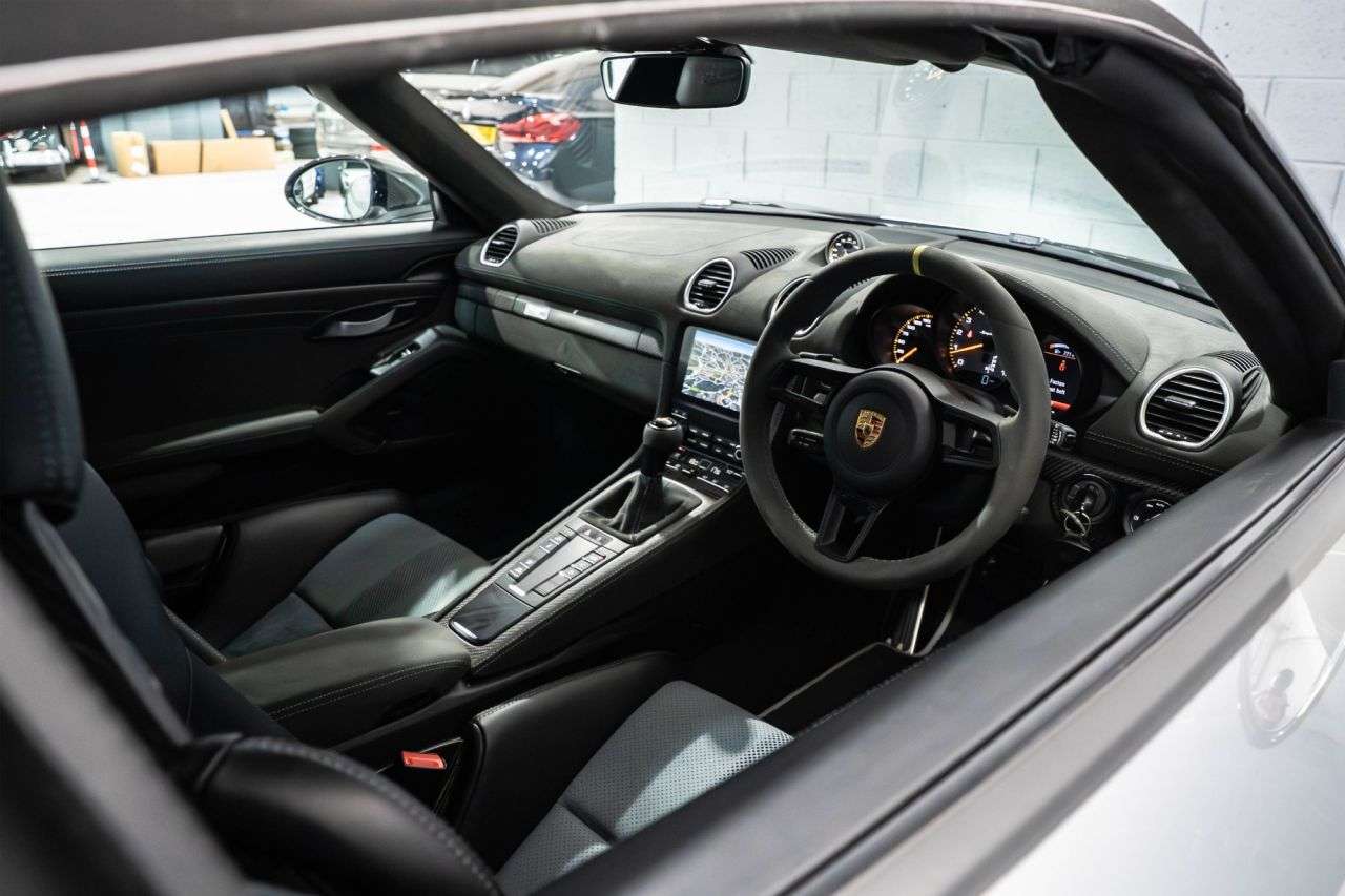 2024 PORSCHE 718 SPYDER 2024 PORSCHE 718 SPYDER