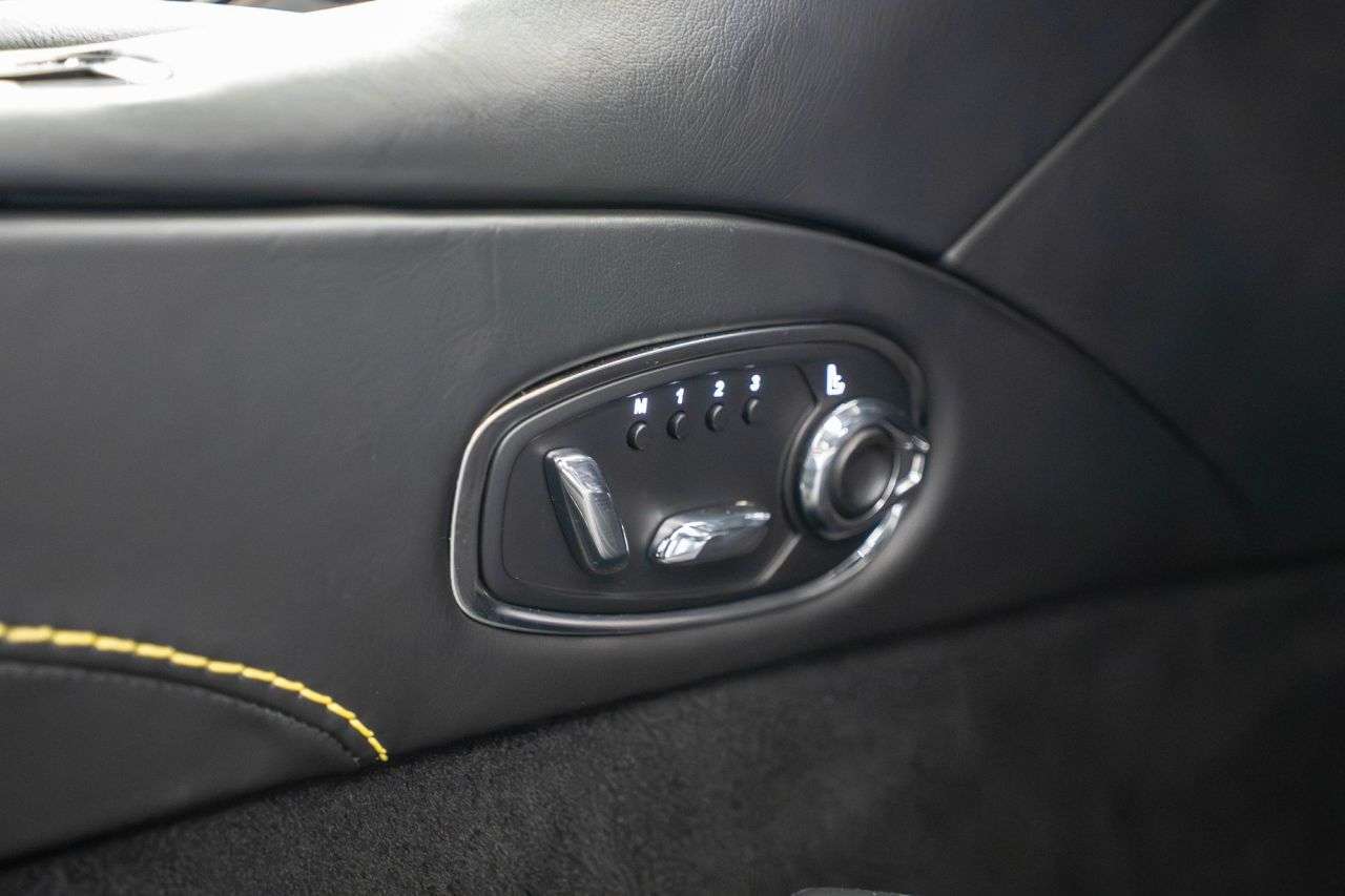 2018 ASTON MARTIN DB11 2018 ASTON MARTIN DB11