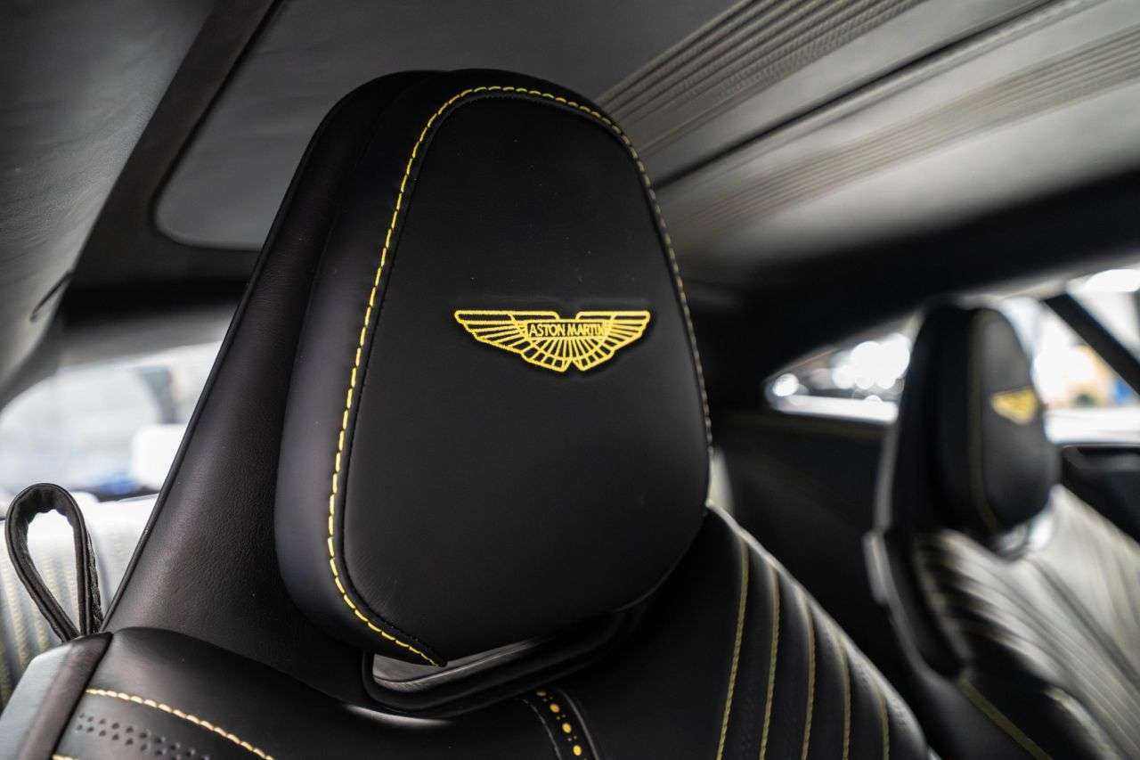 2018 ASTON MARTIN DB11 2018 ASTON MARTIN DB11