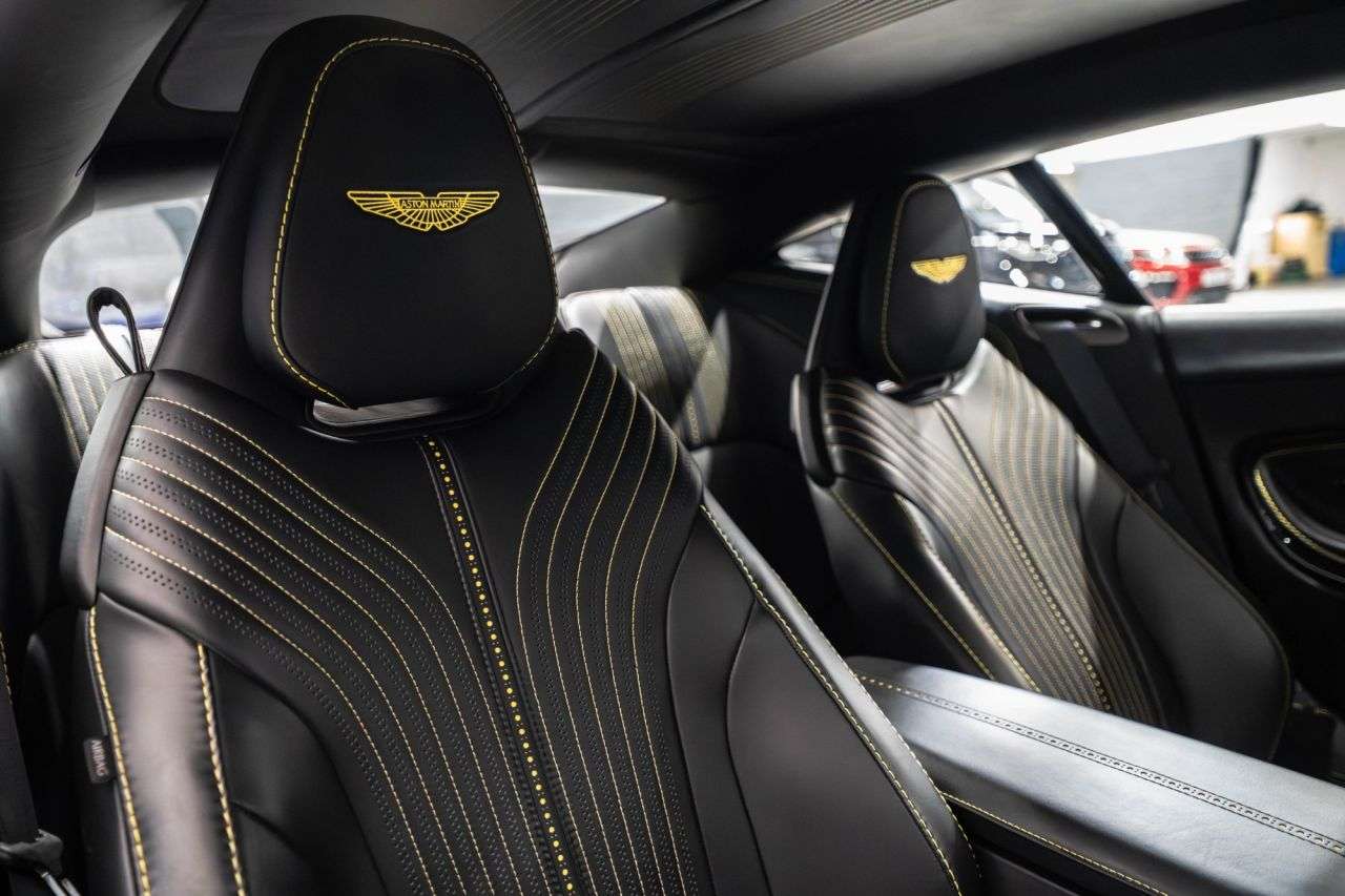 2018 ASTON MARTIN DB11 2018 ASTON MARTIN DB11