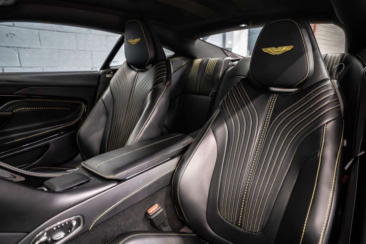 2018 ASTON MARTIN DB11 2018 ASTON MARTIN DB11