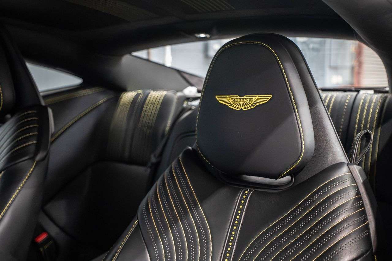 2018 ASTON MARTIN DB11 2018 ASTON MARTIN DB11