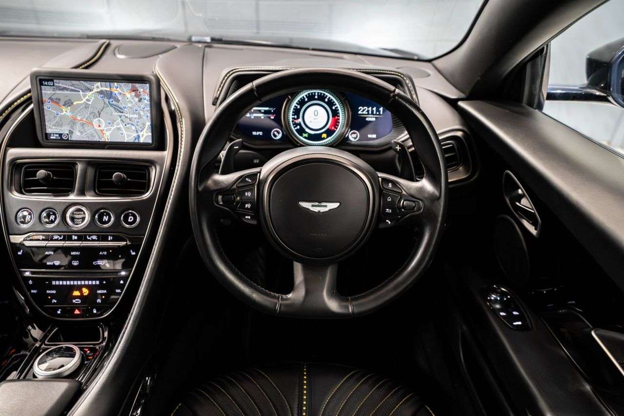 2018 ASTON MARTIN DB11 2018 ASTON MARTIN DB11