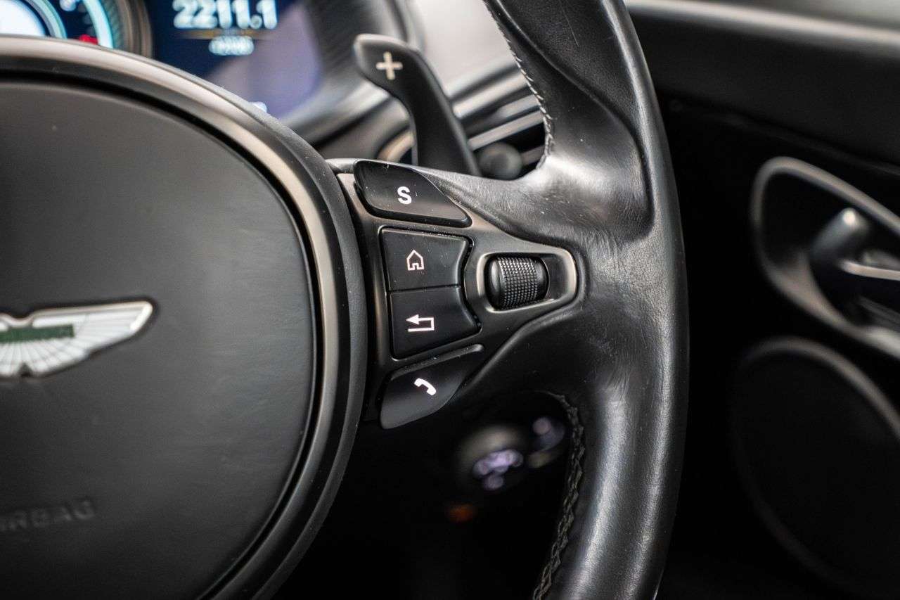 2018 ASTON MARTIN DB11 2018 ASTON MARTIN DB11