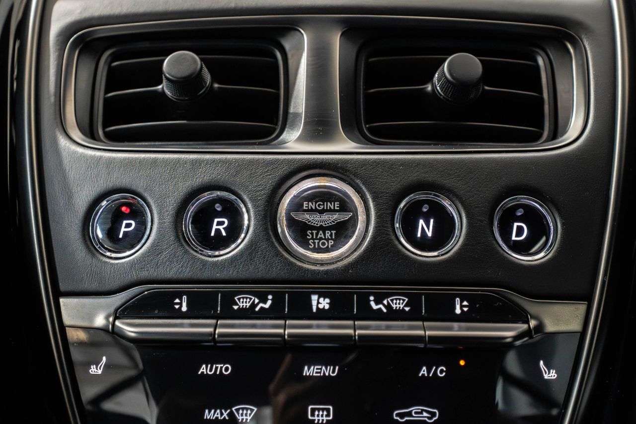 2018 ASTON MARTIN DB11 2018 ASTON MARTIN DB11