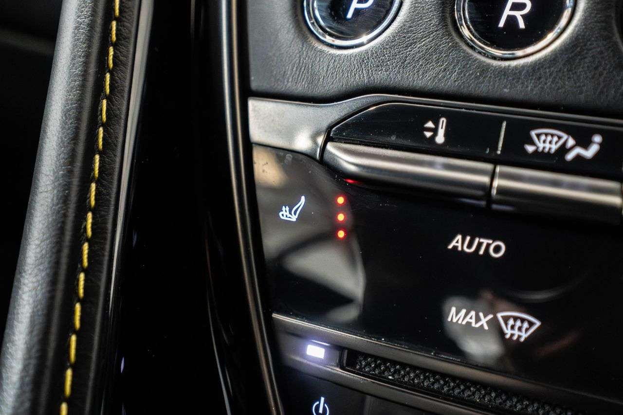 2018 ASTON MARTIN DB11 2018 ASTON MARTIN DB11