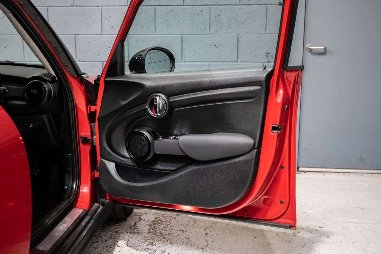 2018 MINI HATCH 2018 MINI HATCH