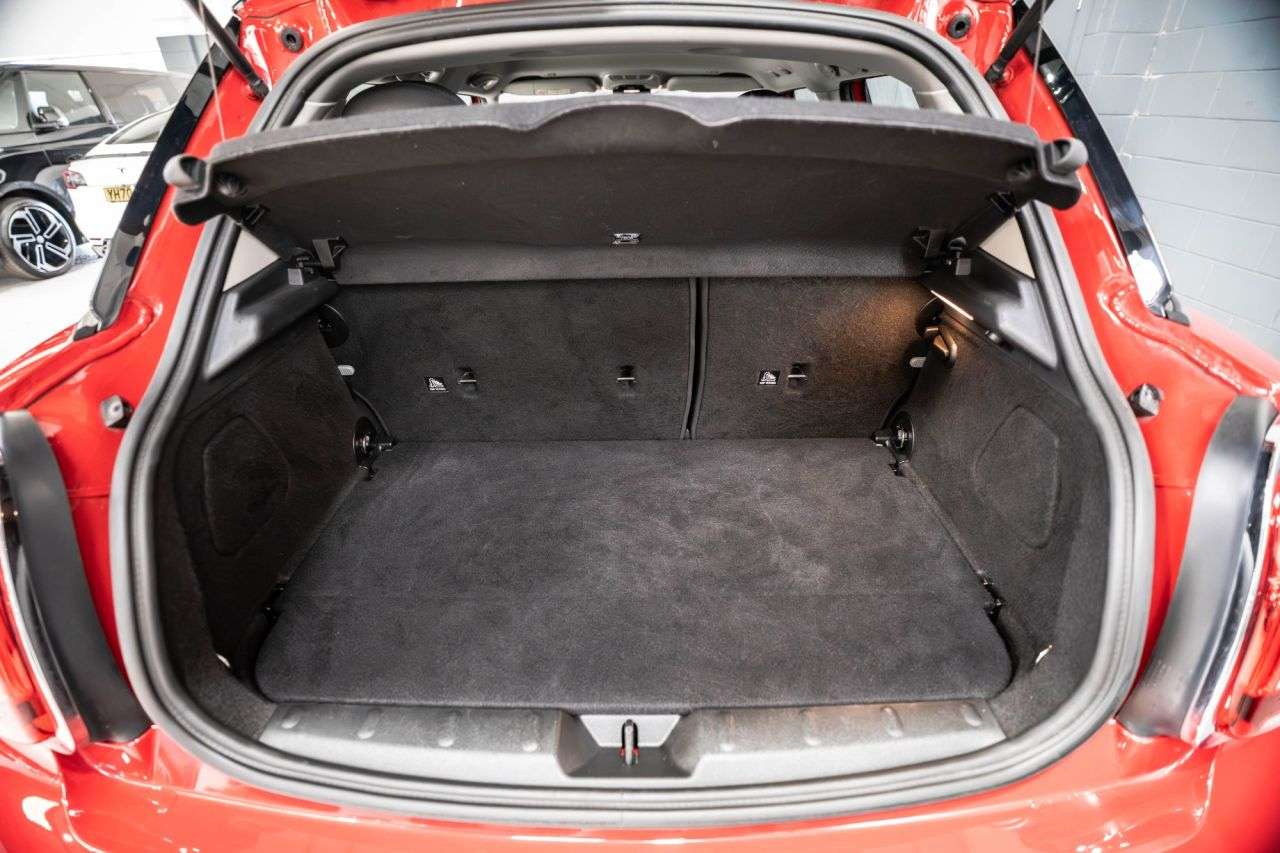 2018 MINI HATCH 2018 MINI HATCH