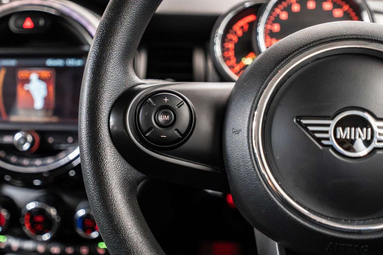 2018 MINI HATCH 2018 MINI HATCH
