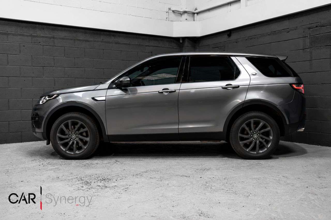 A 2017 LAND ROVER DISCOVERY SPORT 2.0 TD4 HSE SUV 5dr Diesel Auto 4WD Euro 6 (s/s) (180 ps) / STUNNING CAR! A 2017 LAND ROVER DISCOVERY SPORT 2.0 TD4 HSE SUV 5dr Diesel Auto 4WD Euro 6 (s/s) (180 ps) / STUNNING CAR!