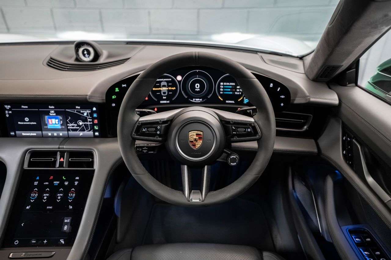 2020 PORSCHE TAYCAN 2020 PORSCHE TAYCAN