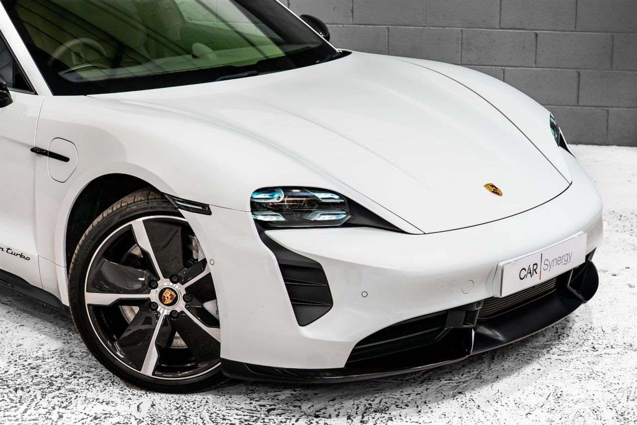 2020 PORSCHE TAYCAN 2020 PORSCHE TAYCAN