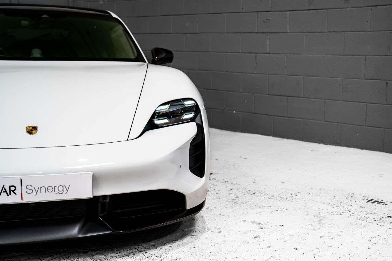 2020 PORSCHE TAYCAN 2020 PORSCHE TAYCAN