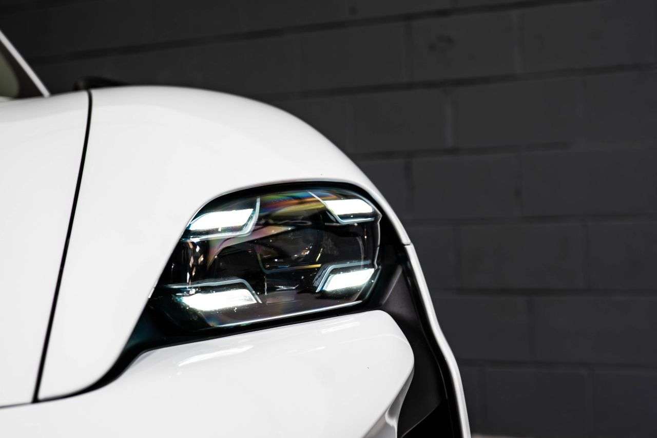 2020 PORSCHE TAYCAN 2020 PORSCHE TAYCAN