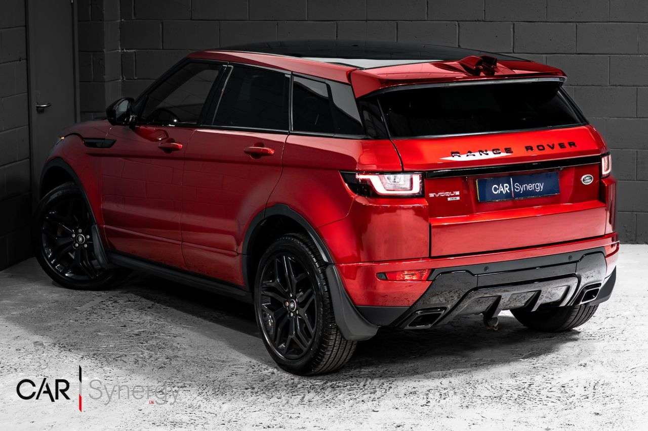 A 2017 LAND ROVER RANGE ROVER EVOQUE 2.0 TD4 HSE Dynamic SUV 5dr Diesel Auto 4WD Euro 6 (s/s) (180 ps) / STUNNIN A 2017 LAND ROVER RANGE ROVER EVOQUE 2.0 TD4 HSE Dynamic SUV 5dr Diesel Auto 4WD Euro 6 (s/s) (180 ps) / STUNNIN
