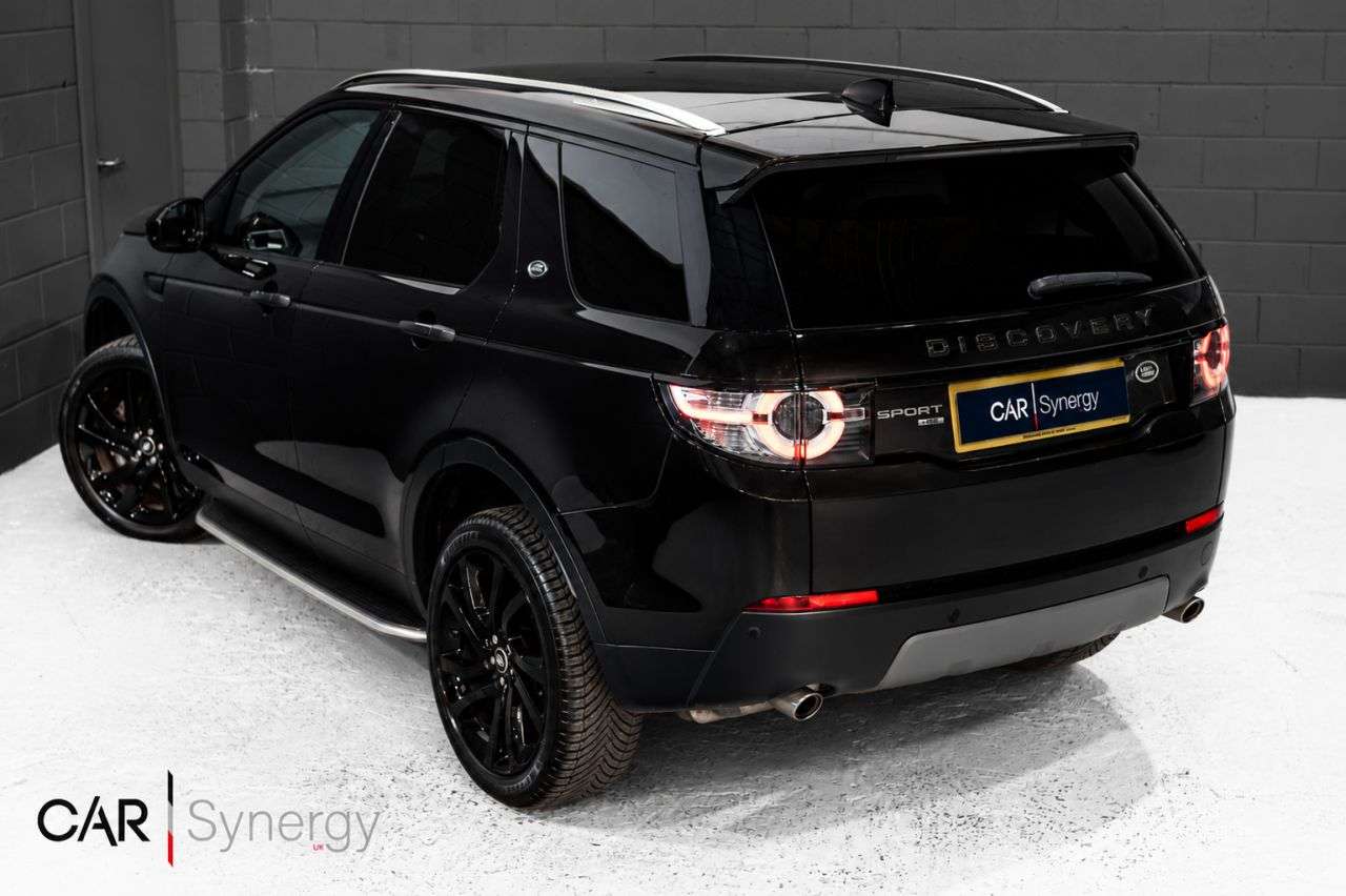 A 2017 LAND ROVER DISCOVERY SPORT 2.0 TD4 HSE Black SUV 5dr Diesel Auto 4WD Euro 6 (s/s) (180 ps) / STUNNING A 2017 LAND ROVER DISCOVERY SPORT 2.0 TD4 HSE Black SUV 5dr Diesel Auto 4WD Euro 6 (s/s) (180 ps) / STUNNING