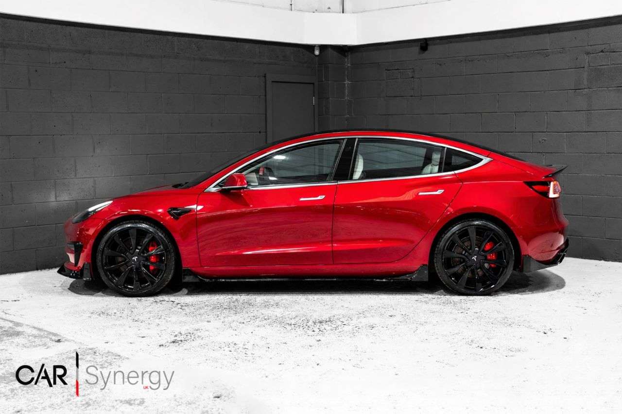 A 2020 TESLA MODEL 3 (Dual Motor) Performance Saloon 4dr Electric Auto 4WDE (Performance Upgrade A 2020 TESLA MODEL 3 (Dual Motor) Performance Saloon 4dr Electric Auto 4WDE (Performance Upgrade