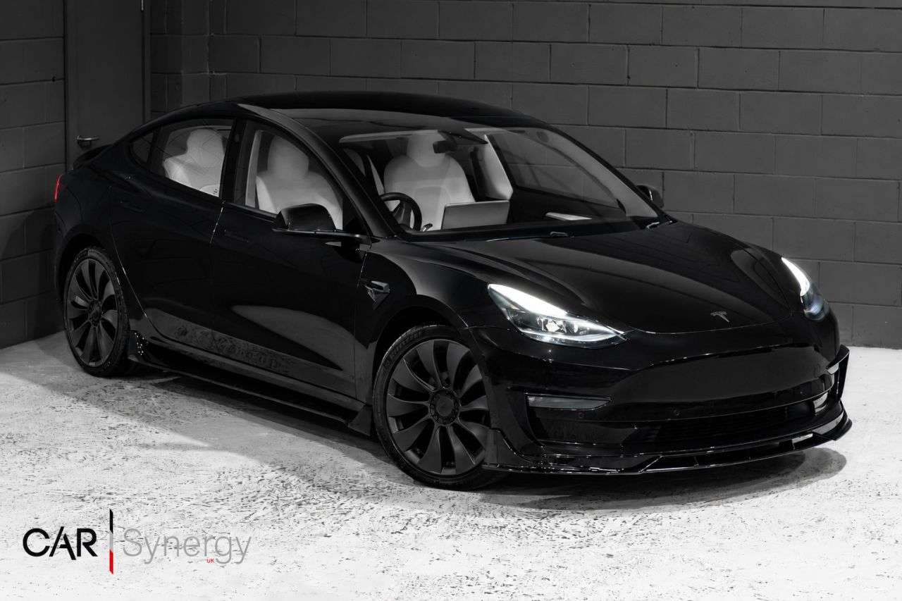 A 2022 TESLA MODEL 3 (Dual Motor) Long Range Saloon 4dr Electric Auto 4WDE (346 ps) / 4 YEAR TES A 2022 TESLA MODEL 3 (Dual Motor) Long Range Saloon 4dr Electric Auto 4WDE (346 ps) / 4 YEAR TES
