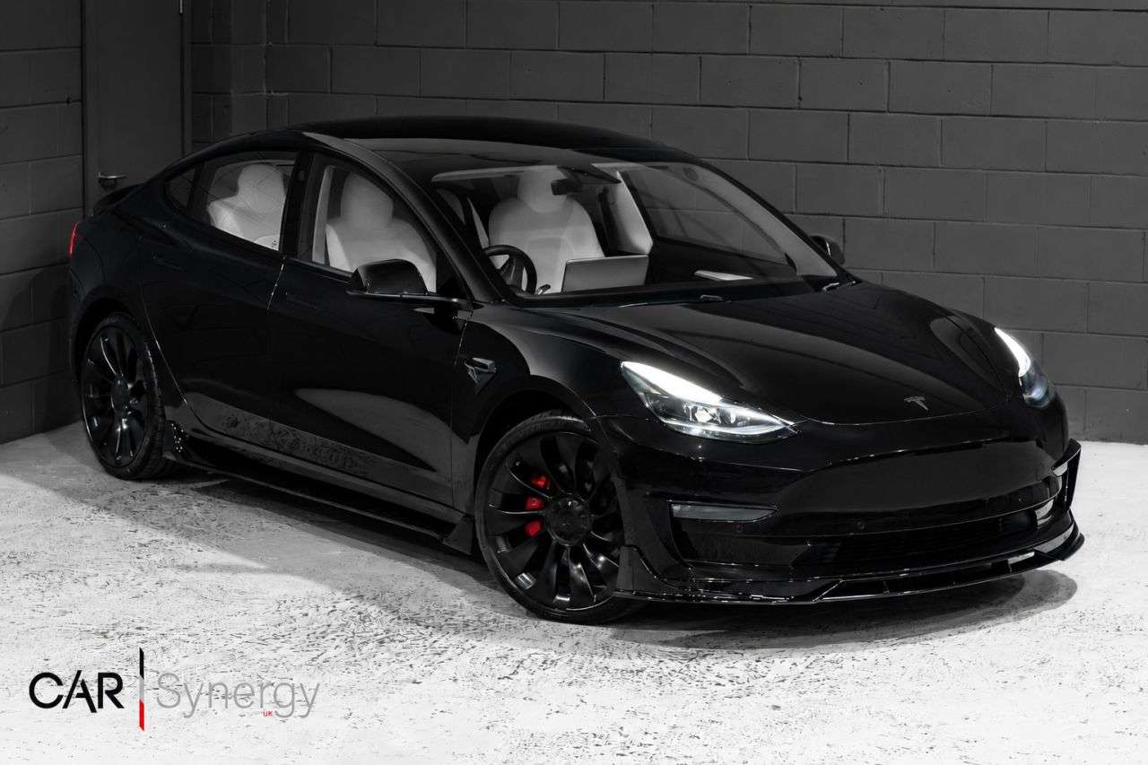 A 2022 TESLA MODEL 3 (Dual Motor) Performance Saloon 4dr Electric Auto 4WDE (Performance Upgrade A 2022 TESLA MODEL 3 (Dual Motor) Performance Saloon 4dr Electric Auto 4WDE (Performance Upgrade