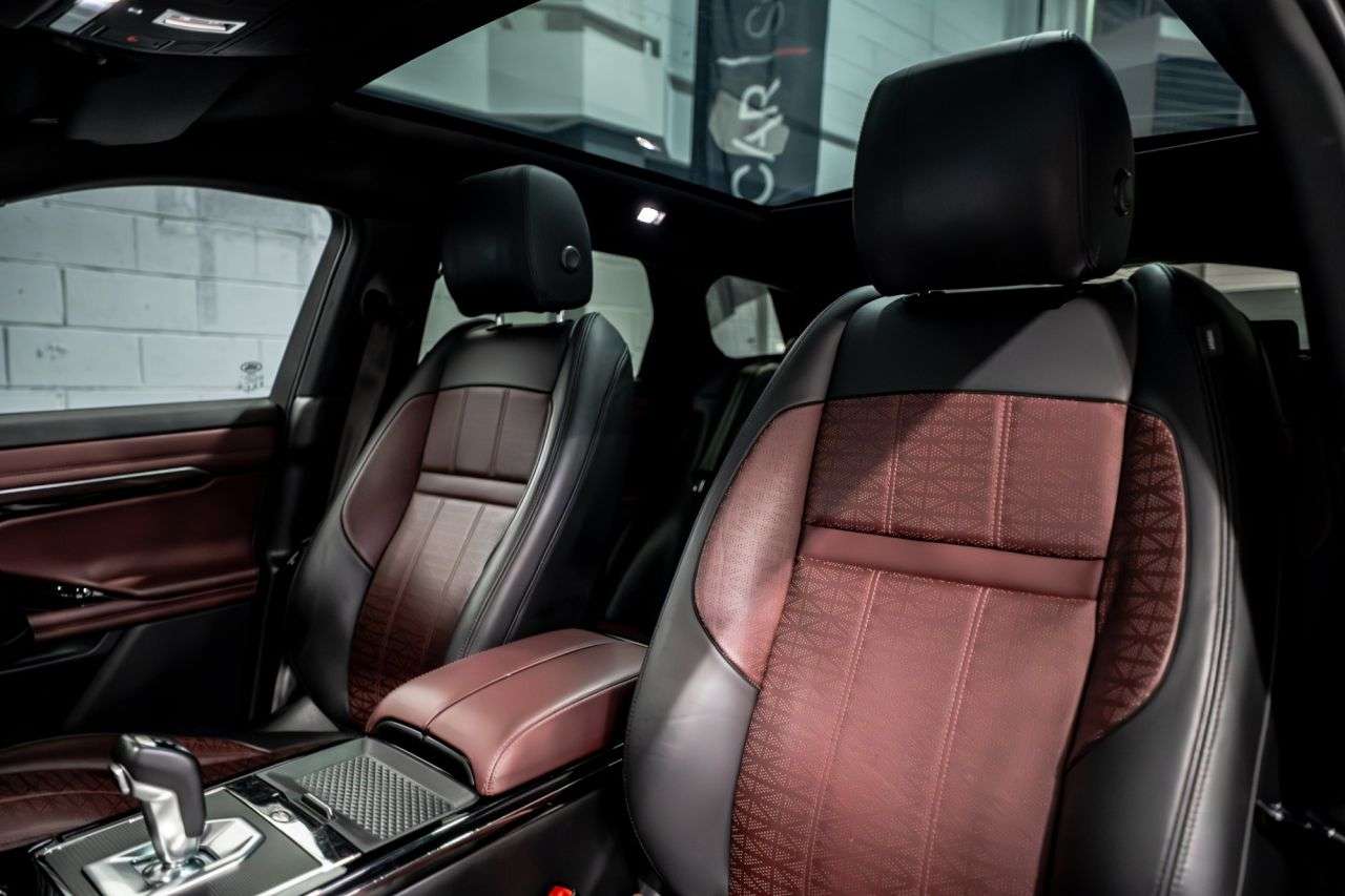 2019 LAND ROVER RANGE ROVER EVOQUE 2019 LAND ROVER RANGE ROVER EVOQUE