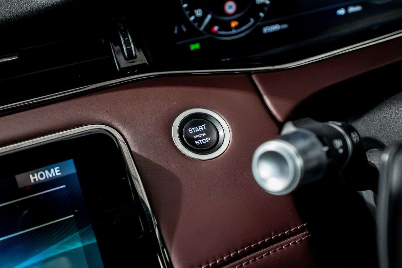 2019 LAND ROVER RANGE ROVER EVOQUE 2019 LAND ROVER RANGE ROVER EVOQUE
