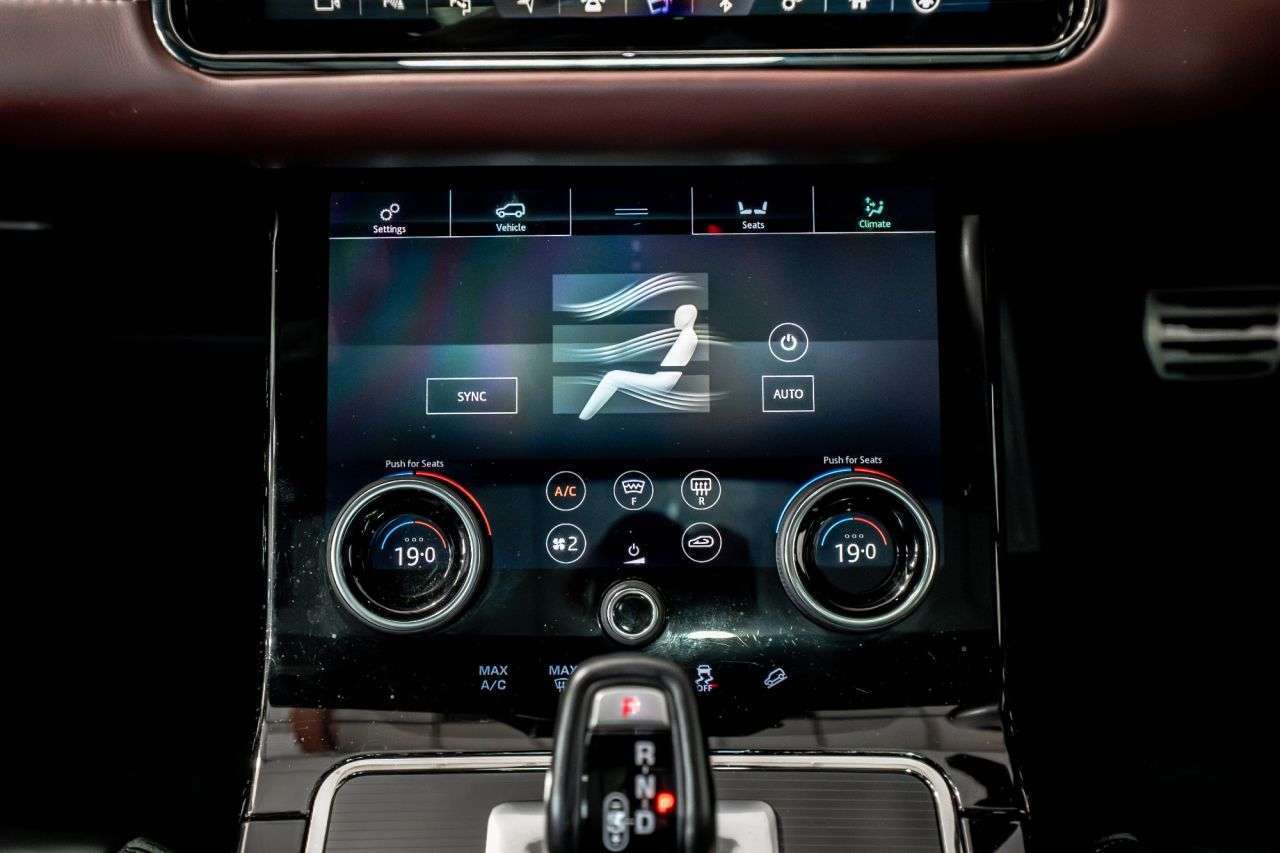 2019 LAND ROVER RANGE ROVER EVOQUE 2019 LAND ROVER RANGE ROVER EVOQUE