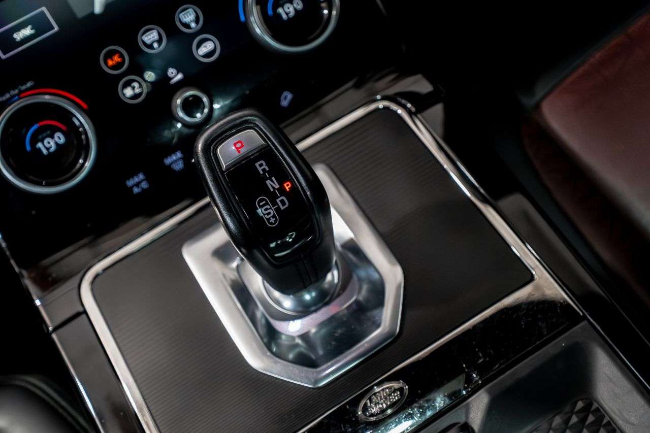 2019 LAND ROVER RANGE ROVER EVOQUE 2019 LAND ROVER RANGE ROVER EVOQUE