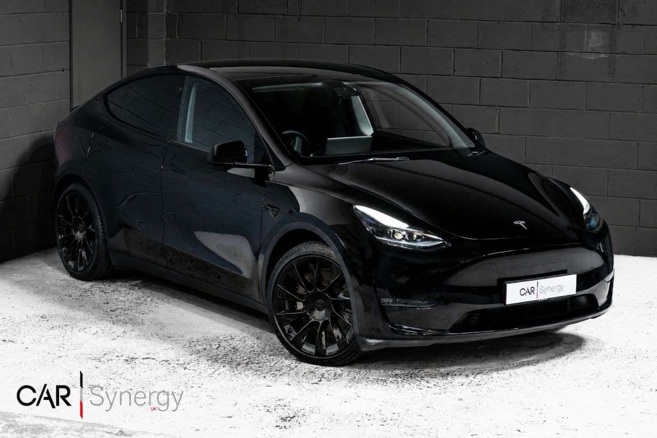 A 2022 TESLA MODEL Y (Dual Motor) Long Range SUV 5dr Electric Auto 4WDE (384 bhp) / 4 YEAR TESLA A 2022 TESLA MODEL Y (Dual Motor) Long Range SUV 5dr Electric Auto 4WDE (384 bhp) / 4 YEAR TESLA