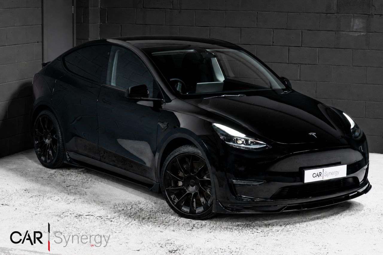 A 2022 TESLA MODEL Y (Dual Motor) Long Range SUV 5dr Electric Auto 4WDE (384 bhp) / 4 YEAR TESLA A 2022 TESLA MODEL Y (Dual Motor) Long Range SUV 5dr Electric Auto 4WDE (384 bhp) / 4 YEAR TESLA