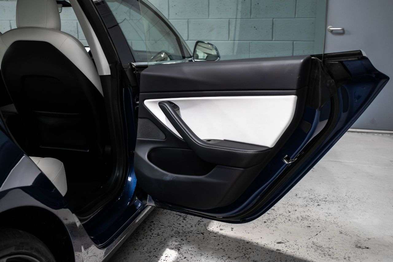 2019 TESLA MODEL 3 2019 TESLA MODEL 3