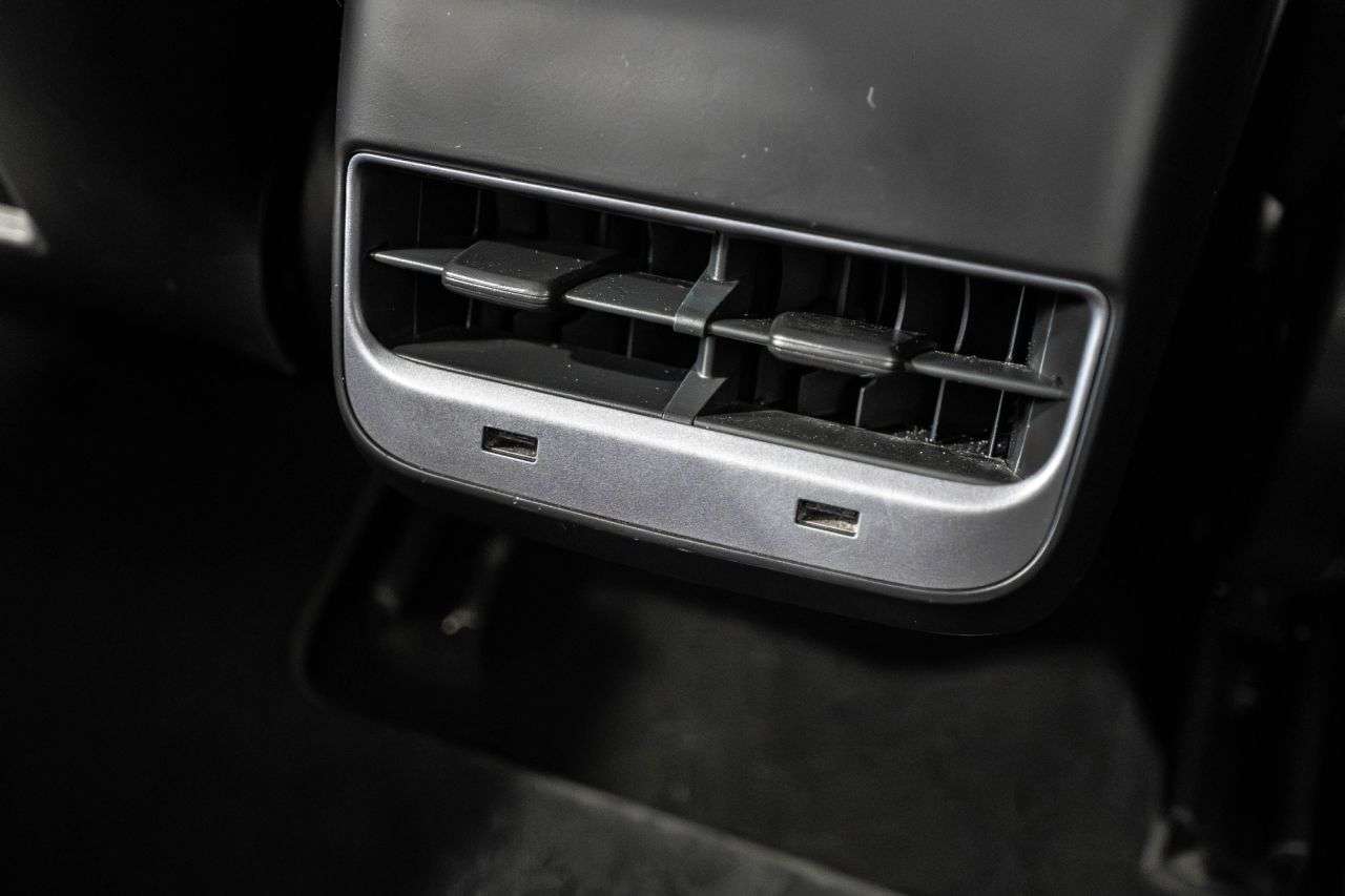 2019 TESLA MODEL 3 2019 TESLA MODEL 3