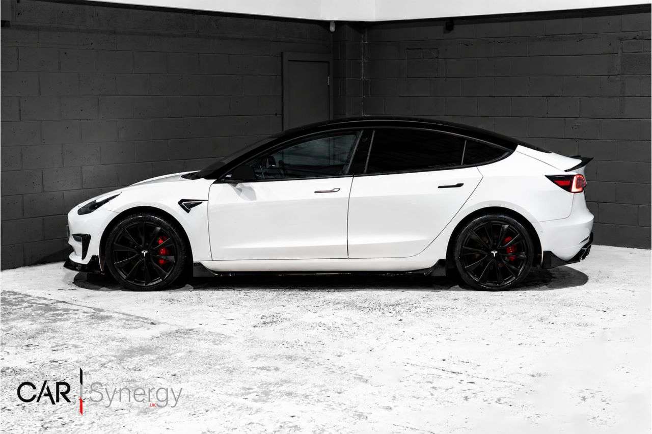 A 2020 TESLA MODEL 3 (Dual Motor) Performance Saloon 4dr Electric Auto 4WDE (Performance Upgrade A 2020 TESLA MODEL 3 (Dual Motor) Performance Saloon 4dr Electric Auto 4WDE (Performance Upgrade